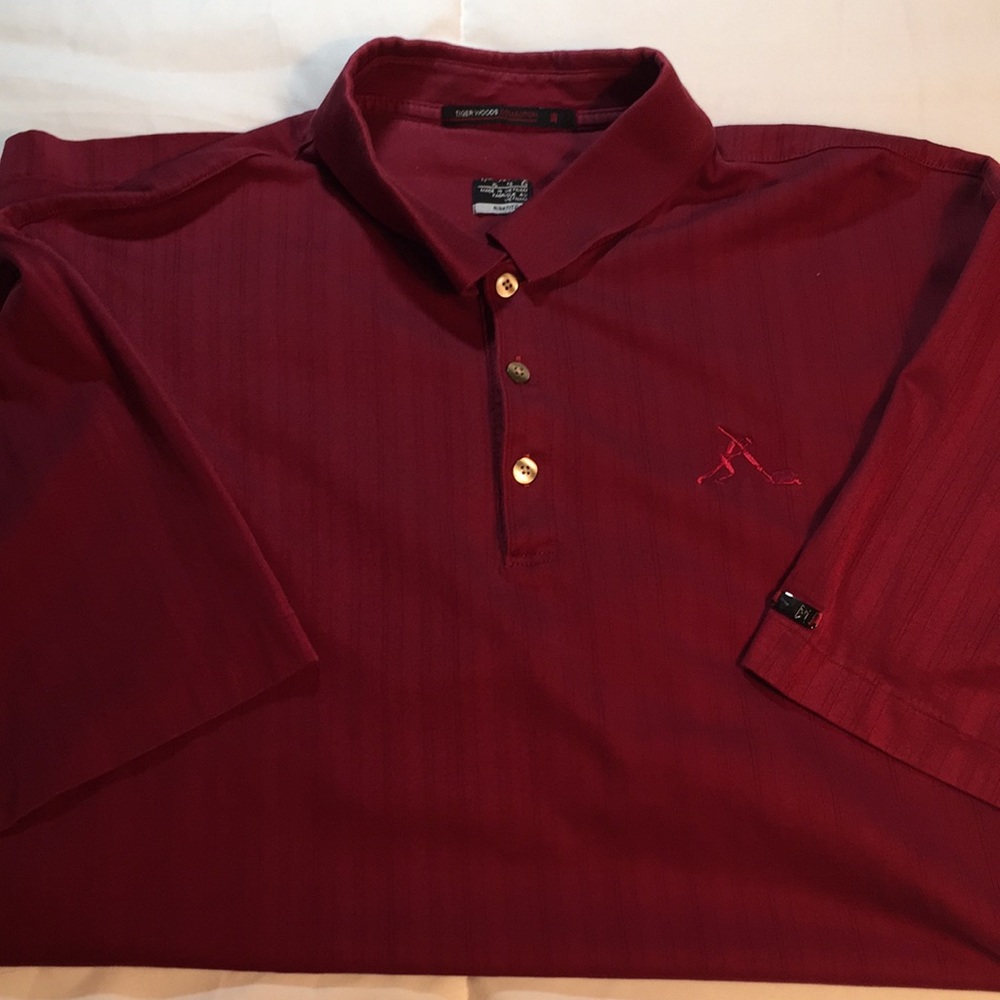 Vintage Tiger Woods Nike shirt, maroon, XL, VGUC